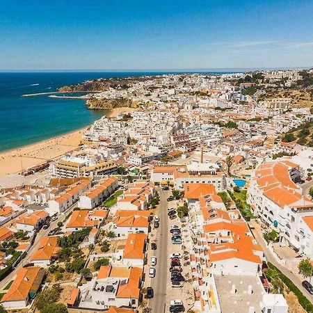 Central Town 2-Bedroom Apartment Albufeira Luaran gambar